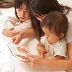 こどもcafe絵本「れすとらんでの５つのおやくそく」を読んで頂いてます